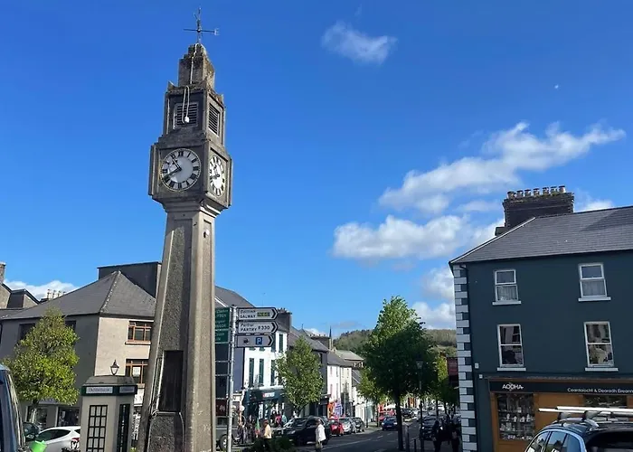 Rolling Hills Westport